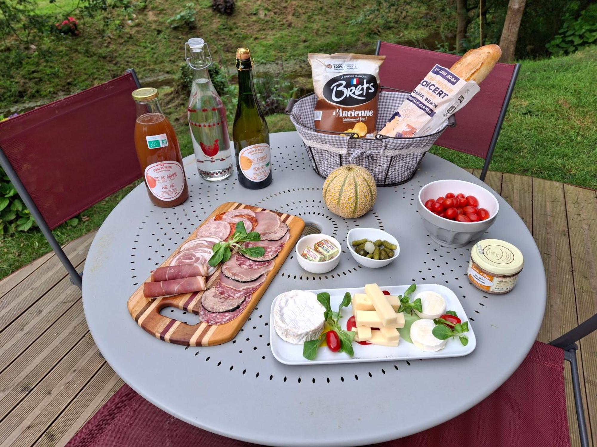 L'Authentique Tonneau A Cidre D'Emma Villa Litteau Екстериор снимка